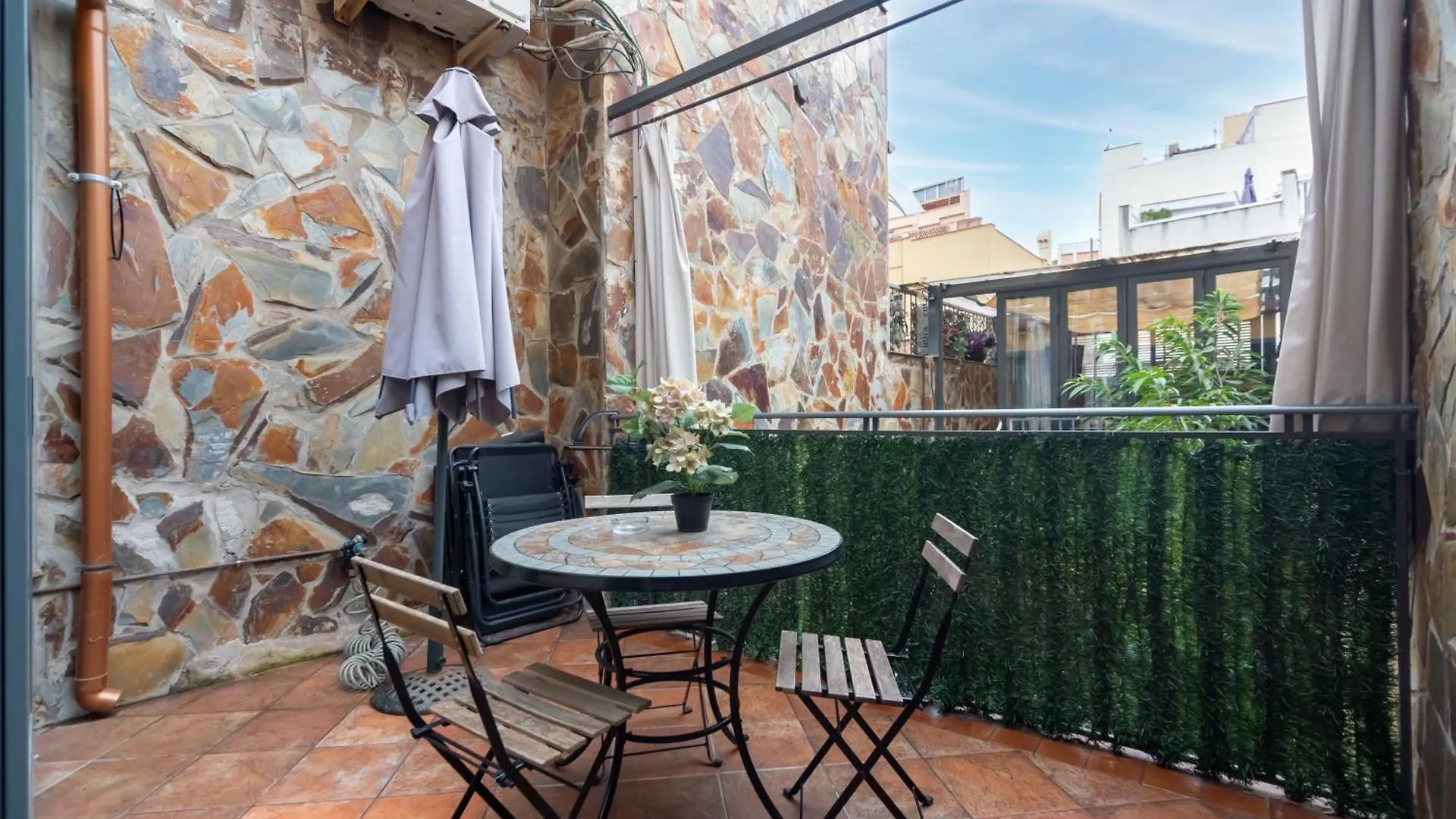 Hostal House Barcelona 2*,
